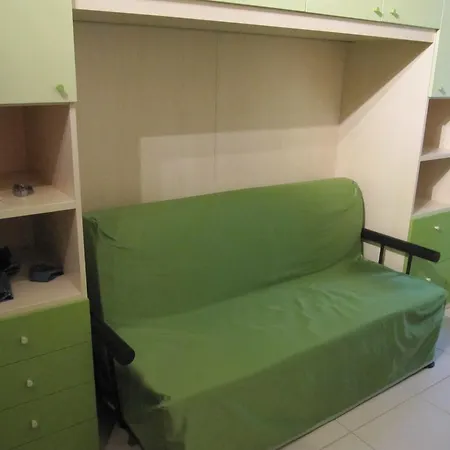 On Via Enrico Cialdini 3 Apartamento