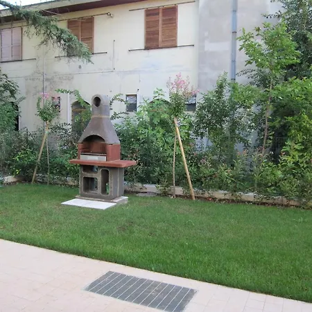 On Via Enrico Cialdini 3 Apartamento *